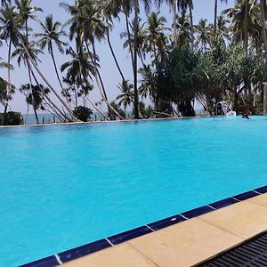 Helios Beach Resort Tangalle Exterior photo