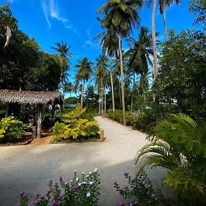 Elena Garden Resort And Restaurant Trincomalee Exterior photo