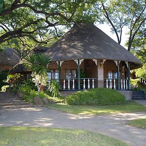 Stanley And Livingstone Game Reserve Otel Victoria Falls Exterior photo