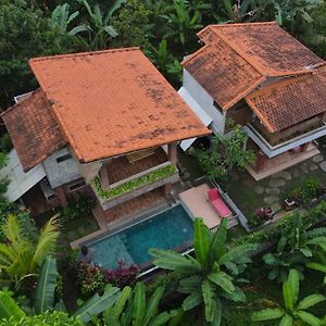 D'Nanda Villa Ubud Exterior photo