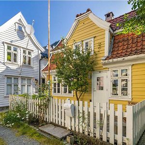 Charming Bergen House, Rare Historic House From 1779, Whole House Daire Exterior photo