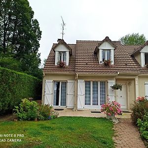 Chambre D Hote A 20 Min De Versailles Otel Le Mesnil-Saint-Denis Exterior photo