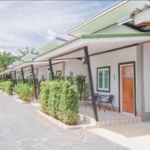 กาลครั้งหนึ่ง @ สิชล รีสอร์ท Otel Exterior photo