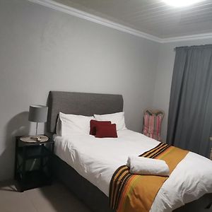 Maseyi On 8 Bnb Bed & Breakfast Cape Town Exterior photo