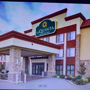 La Quinta By Wyndham O'Fallon, Il - St. Louis Otel Exterior photo