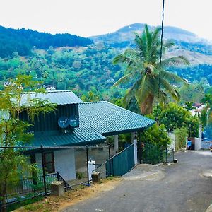 Jayathma Guest Daire Peradeniya Exterior photo