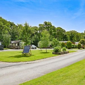 Notter Bridge Holiday Park Otel Landrake Exterior photo