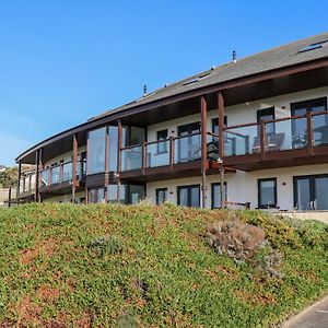 White Lodge Apartment Mawgan Porth Exterior photo