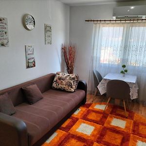 Apartament Home Comfort Orşova Exterior photo