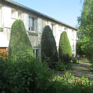 Auberge De L'Arzon Otel Chomelix Exterior photo