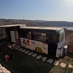 The Bus Daire Majdal Shams Exterior photo