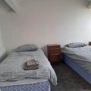 1 Bed Apart Daire Dowlais Exterior photo