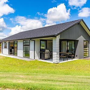 Sweet And Stylish - Mangawhai Heads Holiday Home Exterior photo