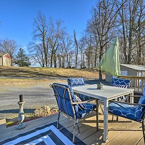 Berkeley Springs Vacation Home With Fire Pit! Exterior photo