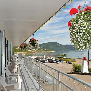 Auberge Sur Mer Charlevoix Otel Saint-Siméon Exterior photo