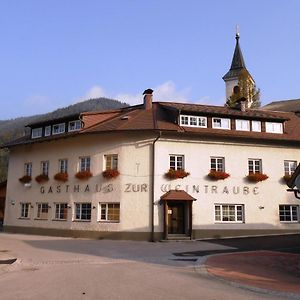 Apartment Weintraube Rohr im Gebirge Exterior photo