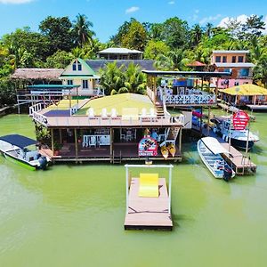 Linda Vista Otel Rio Dulce Town Exterior photo