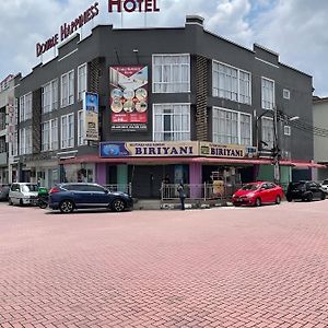 Double Happiness Hotel Sitiawan Exterior photo