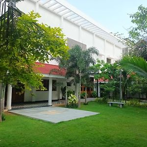 Nilan Grand Daire Pondicherry Exterior photo