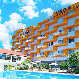 Vega Prime Hotel & Convention Sorong Exterior photo