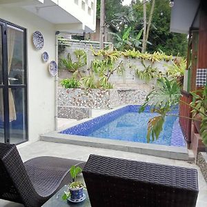 Homey Vacation Villa Pasirmuncang Exterior photo