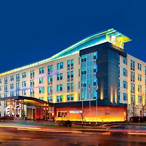 Aloft Montreal Airport Otel Dorval Exterior photo