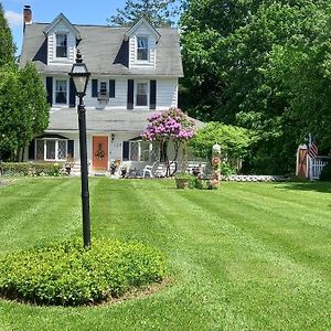 Elegantly English Catskills Daire Liberty Exterior photo