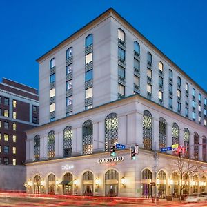 Courtyard By Marriott Stamford Downtown Otel Exterior photo