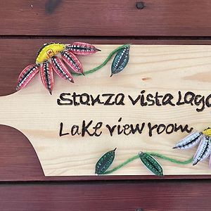 Stanza Con Terrazzo Vista Lago - Lakeholiday It Otel Castel di Tora Exterior photo