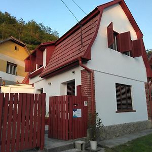 Szonyi Uti Vendeghaz Otel Zebegény Exterior photo