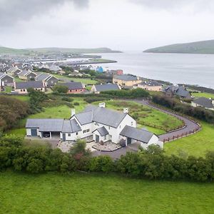 Country Setting In The Middle Of Dingle Town. Villa Exterior photo