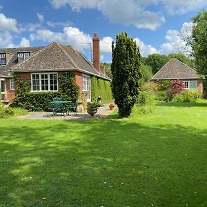 Rectory Bungalow Holiday Apartment Lower Brailes Exterior photo