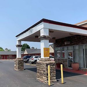 Super 8 By Wyndham Youngstown Girard Otel Exterior photo