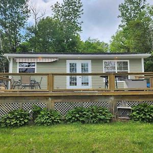 Caia Lakeside Retreat - Sunken Lake Villa New Minas Exterior photo