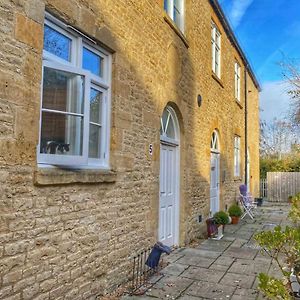 Cotswold Chapel, Sleeps Up To 5 In Kingsize Beds Daire Chipping Norton Exterior photo