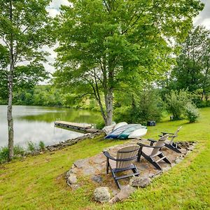 Lakefront Gem Hot Tub And Game Room In Hancock Deposit Exterior photo