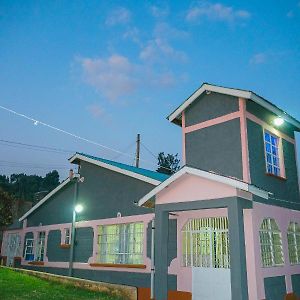 Entire Fully Furnished Villas In Kisii Exterior photo