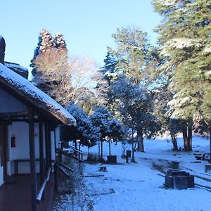 Drakensberg White Mountain Backpackers Otel Estcourt Exterior photo