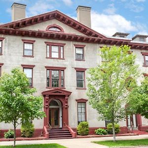 The Stockade Inn Schenectady Exterior photo