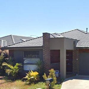 Halfway-Out Lite Otel Langwarrin Exterior photo