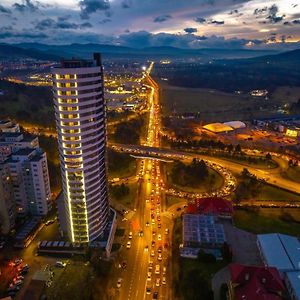 Ma Housing West Tower - 14Th, 13Th, 12Th, 9Th Floor Daire Kaloşvar Exterior photo