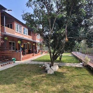 Nest And Hives Amritpur Otel Kāthgodām Exterior photo