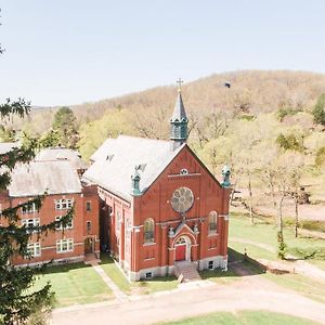 Arcadia Academy Bed & Breakfast Exterior photo