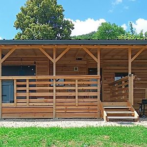 Mobil-Home Isole Avec Jacuzzi - La Cubaniere Cublize Exterior photo