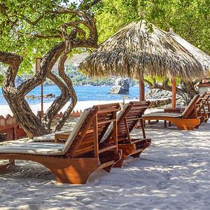 Hilton Grand Vacations Club Zihuatanejo Otel Exterior photo