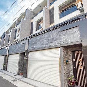 綠竹 弄 親子 民宿 附設 背包 客房 Otel Guiren Exterior photo