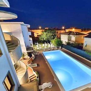 Residence With Swimming-Pool In Marina Di Cecina Just 700 Meters From The Beach Exterior photo