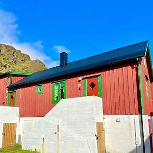 Charming Rorbu Stamsund Lofoten Daire Exterior photo