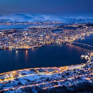 Hjemmekoselig Leilighet Med Nydelig Utsikt Daire Tromsø Exterior photo