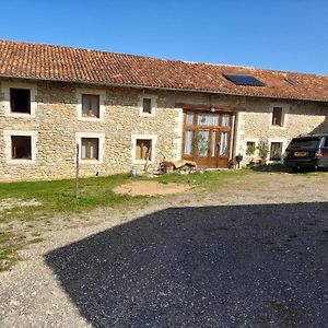 A Barn With A View And Tranquility Bed & Breakfast Varaignes Exterior photo